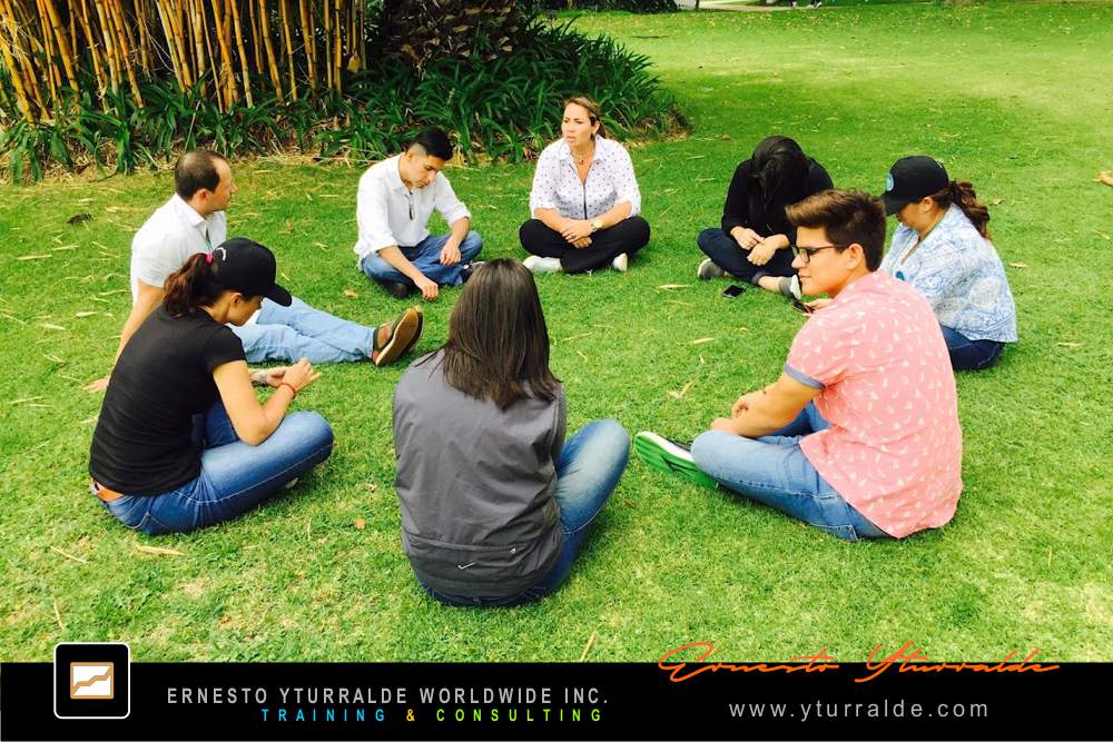 México Team Building | Participantes fortaleciendo su rol dentro del equipo con desafíos vivenciales